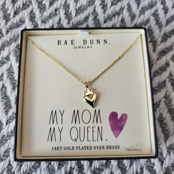 Rae Dunn My Mom My Queen Necklace - Picture 10 of 12